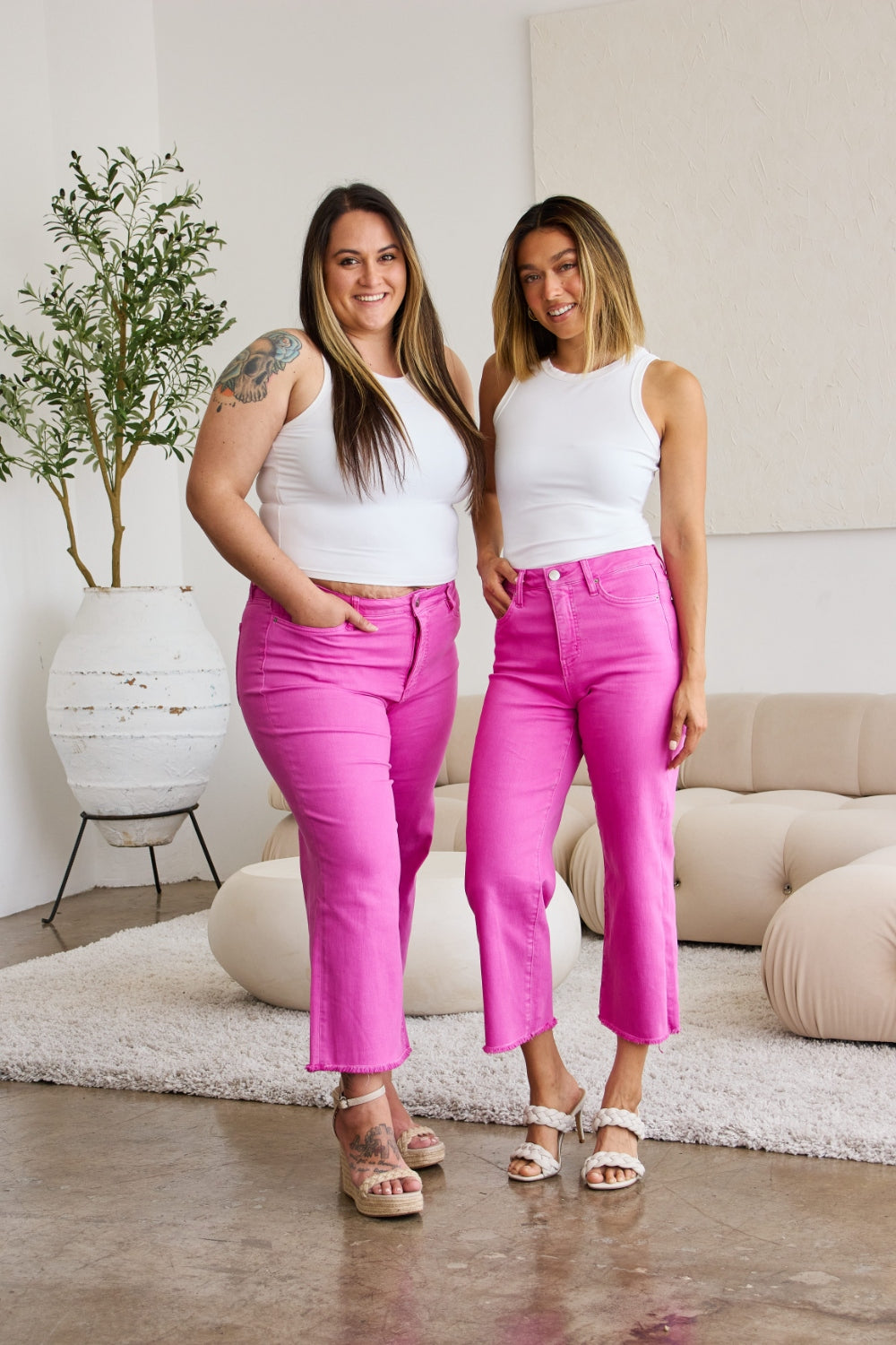 Chloe Cropped Jeans in Pink Rouge