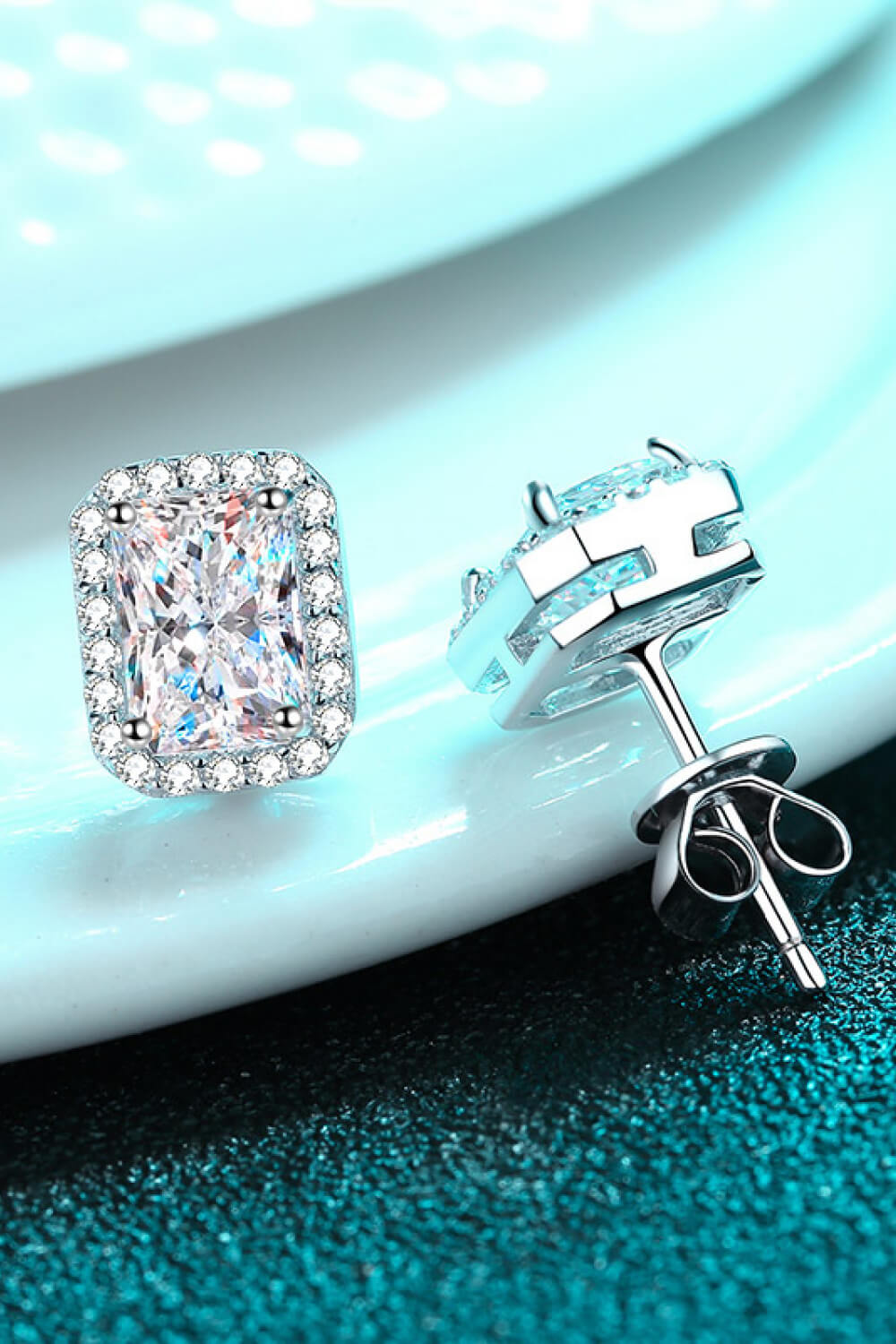 1 Carat Moissanite Square Stud Earrings