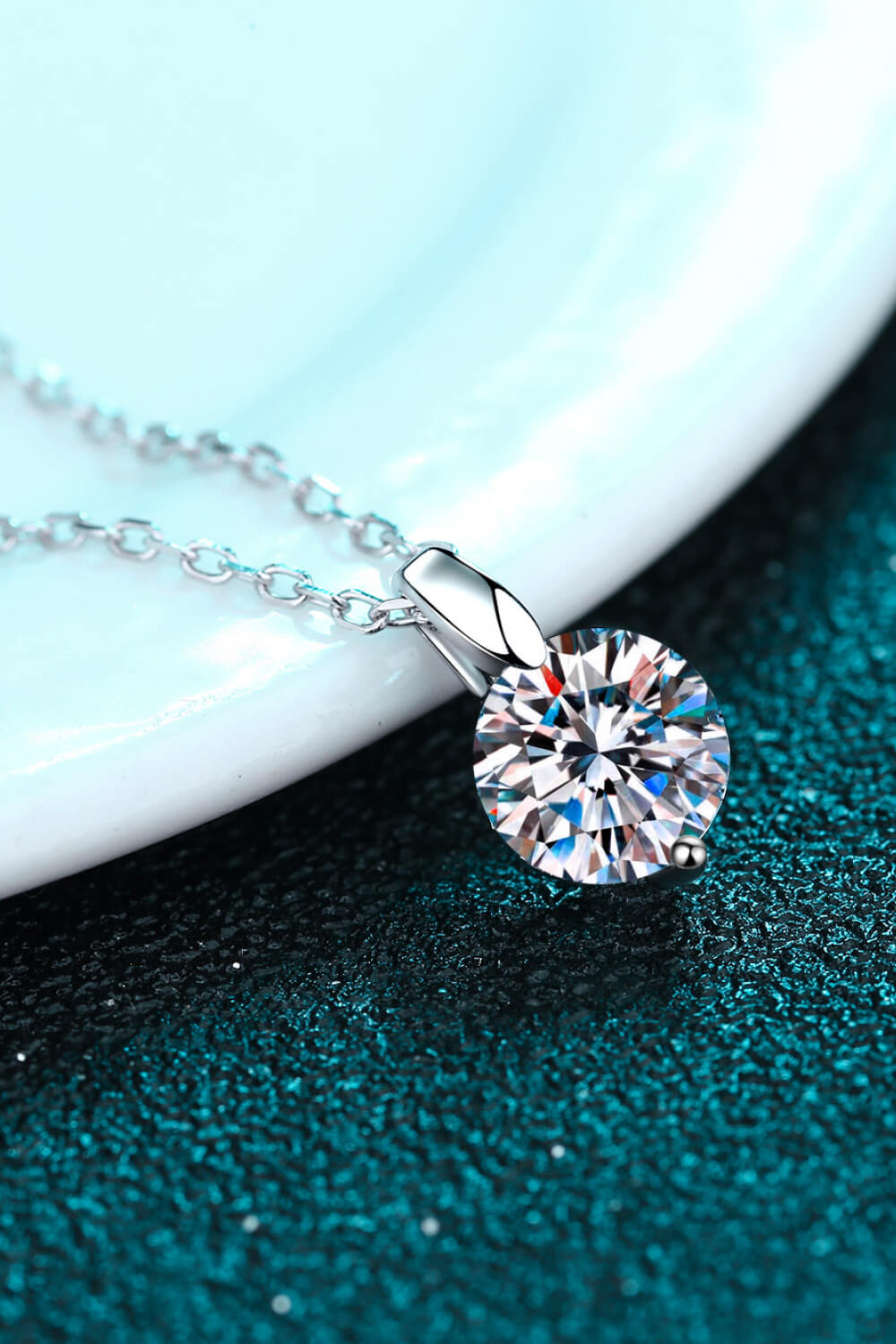 2 Carat Moissanite Pendant Necklace