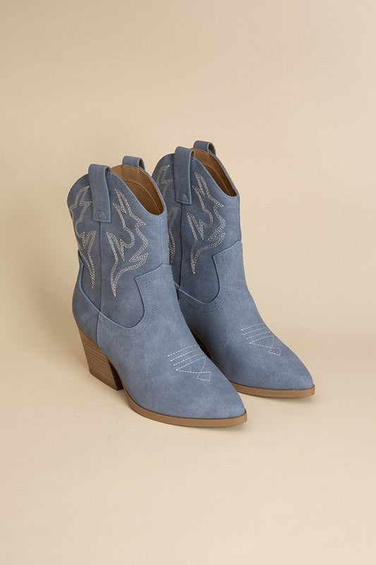 Blazing Beauty Western Boots (2 Colors)