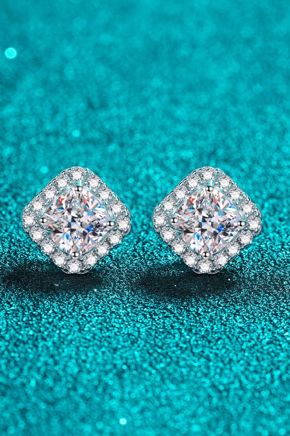 Inlaid 2 Carat Moissanite Square Stud Earrings