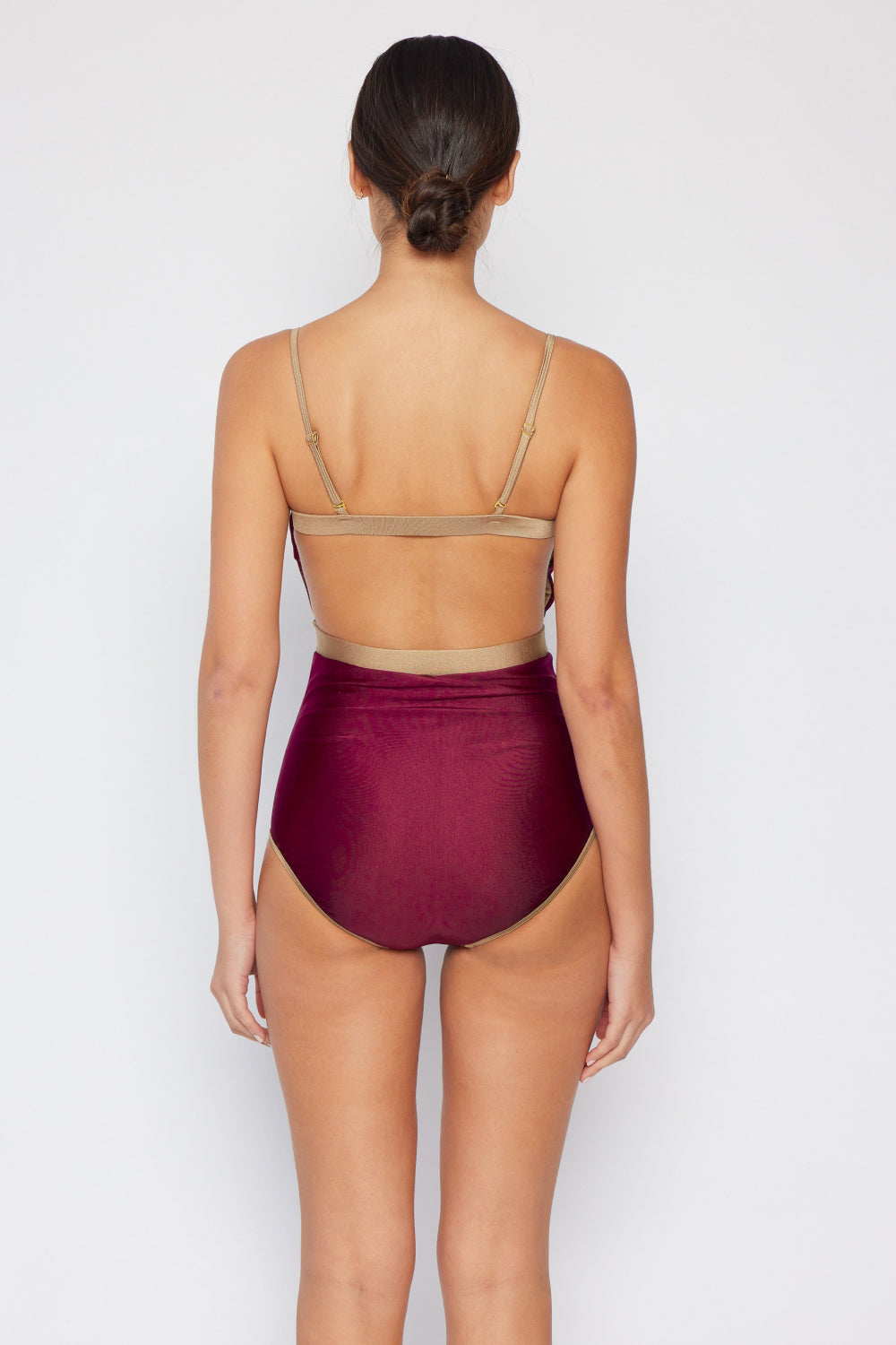 Wave Break Contrast Trim One-Piece Swimsuit in Wine