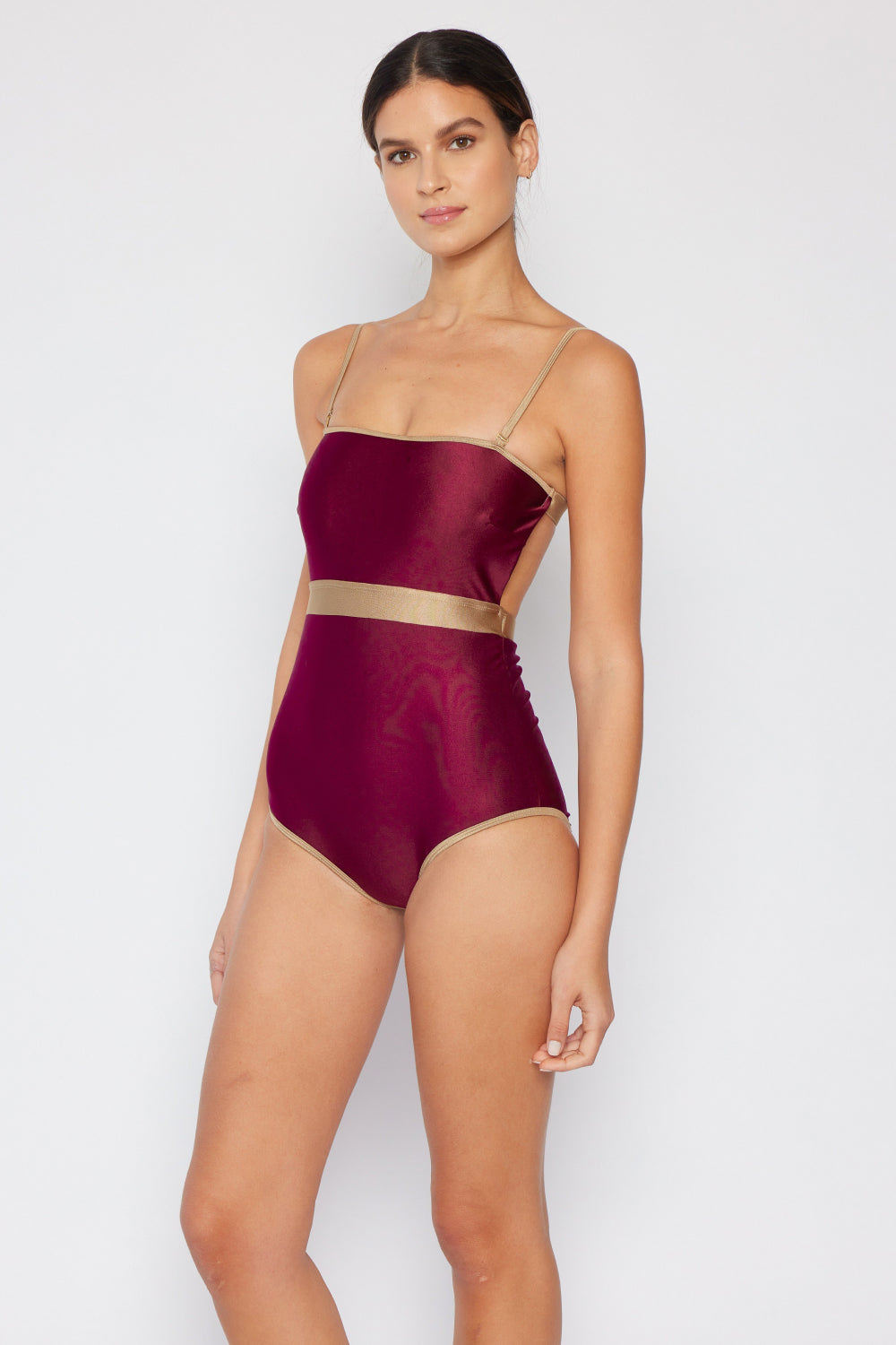 Wave Break Contrast Trim One-Piece Swimsuit in Wine