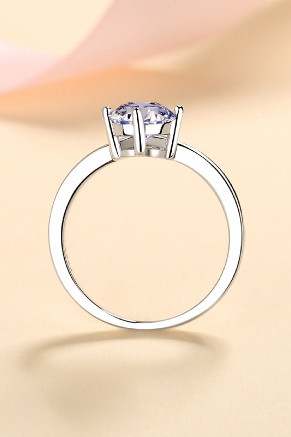 1 Carat Moissanite Ring