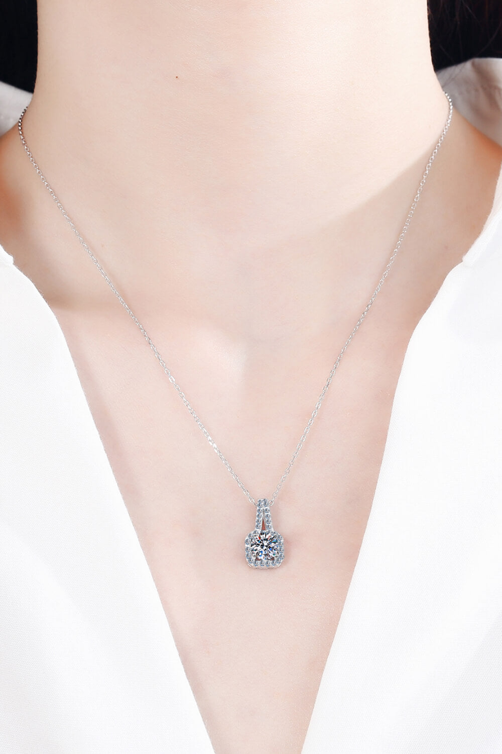 2 Carat Moissanite Pendant Necklace