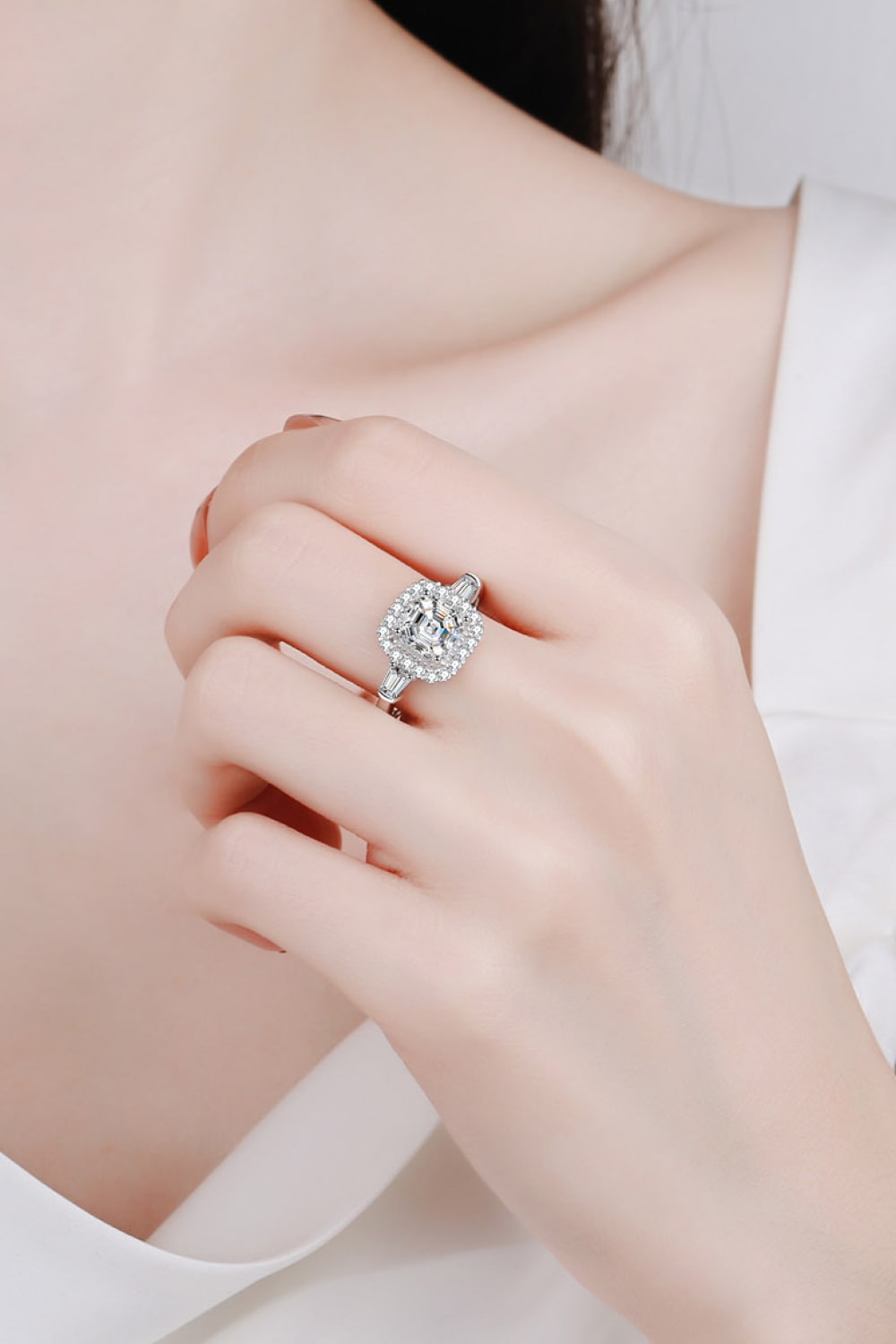 Sunshine 2 Carat Moissanite Ring