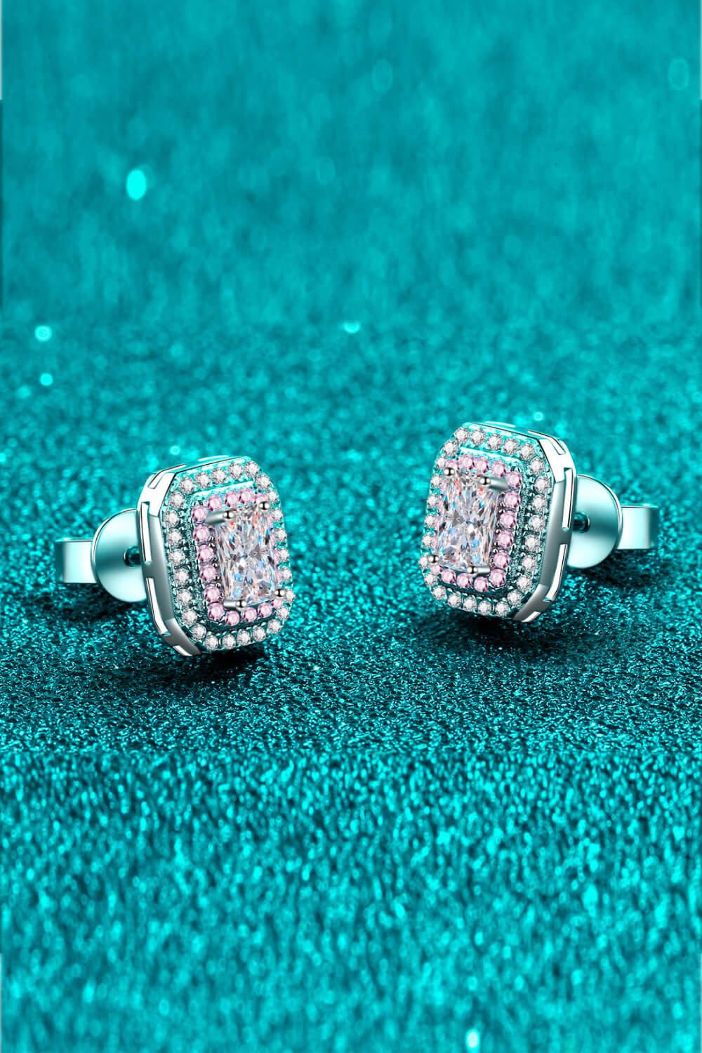 1 Carat Moissanite Geometric Stud Earrings