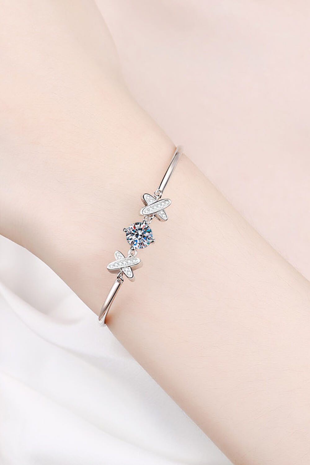 XO Moissanite Bracelet