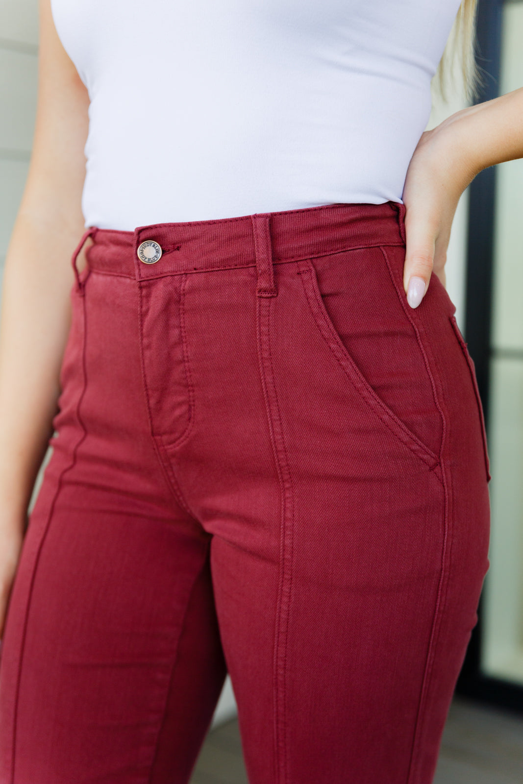 Judy Blue Phoebe Front Seam Straight Jeans in Burgundy