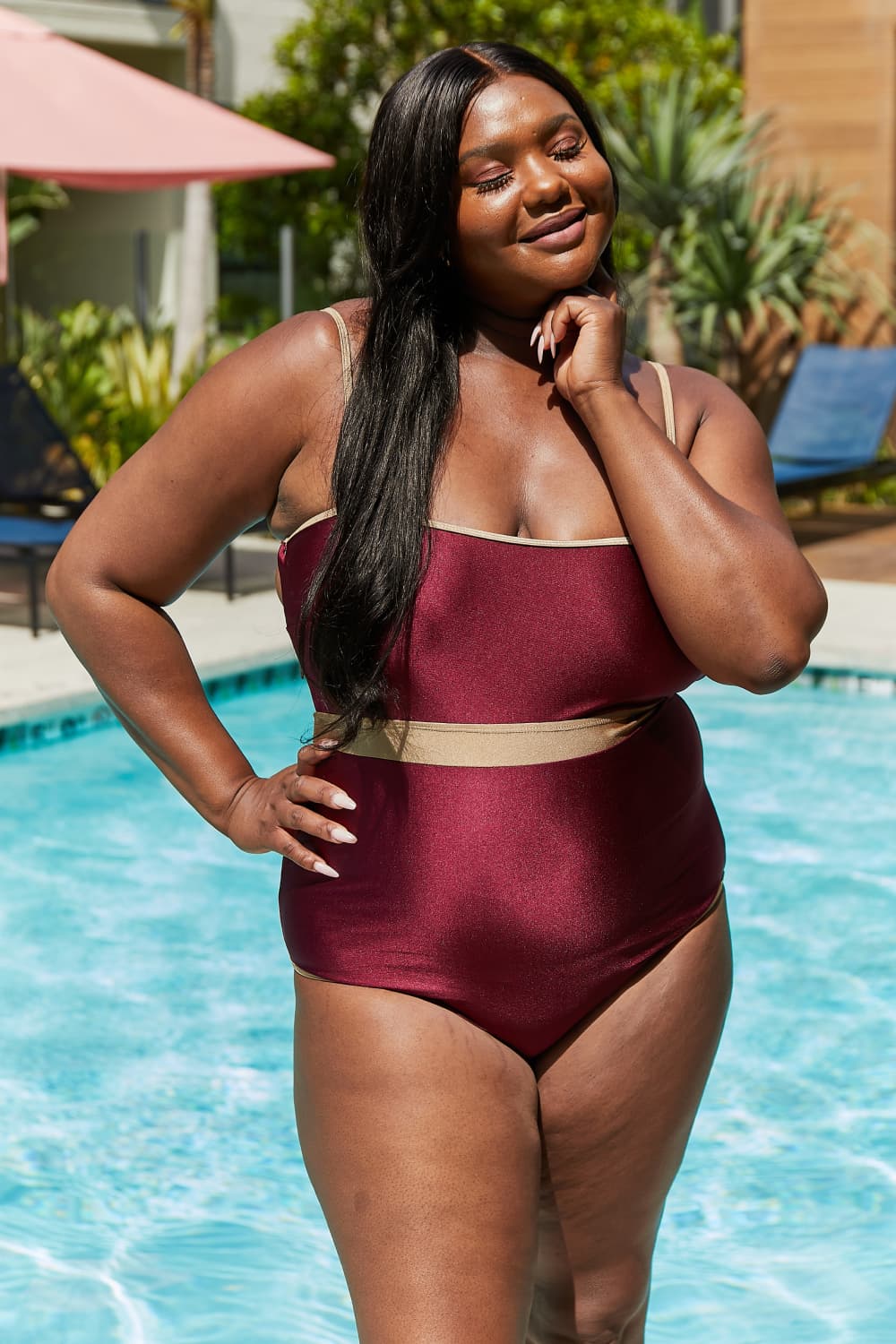 Wave Break Contrast Trim One-Piece Swimsuit in Wine