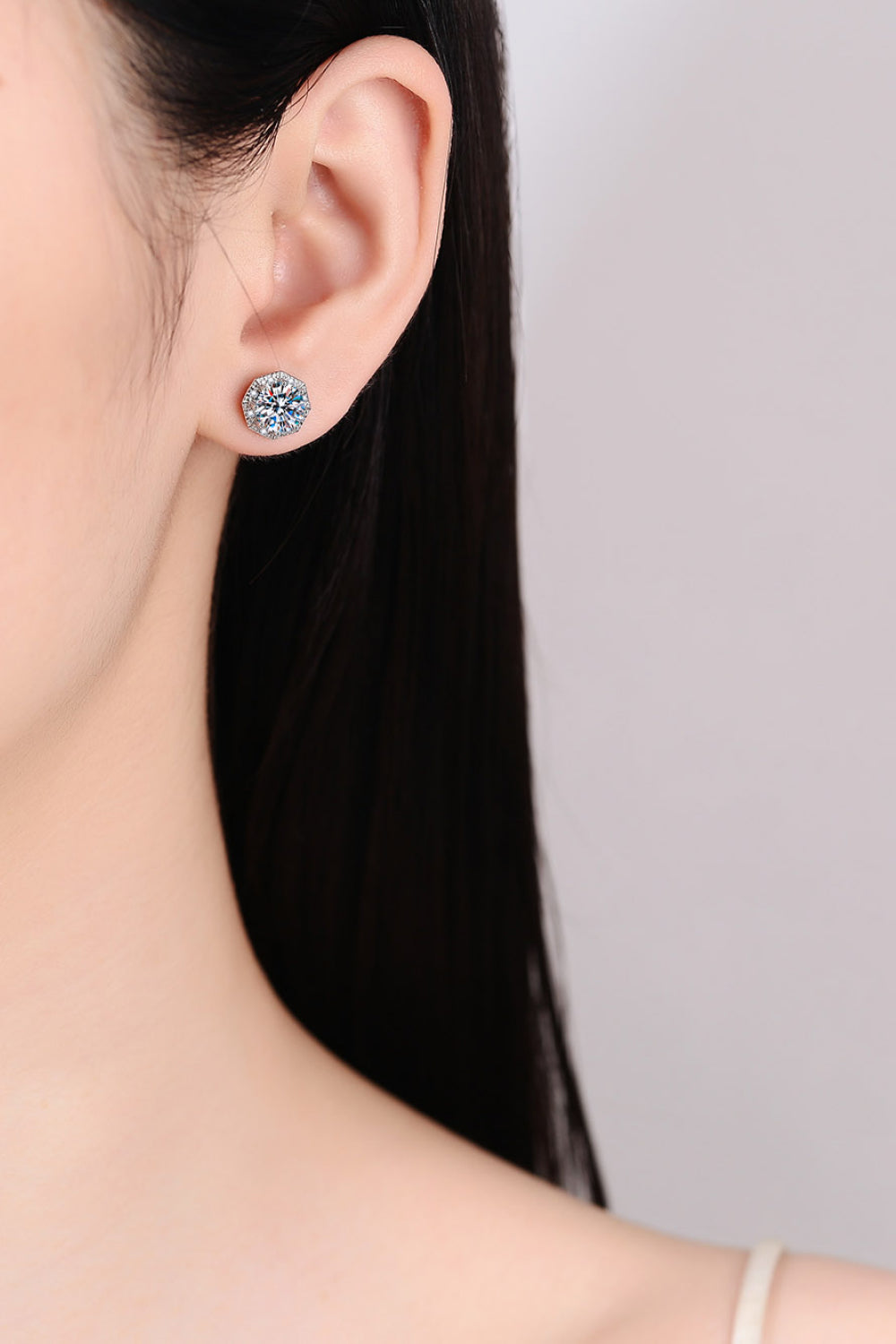 2 Carat Moissanite Stud Earrings