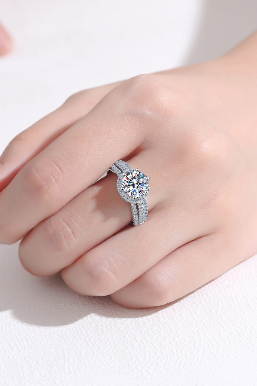 2 Carat Moissanite Ring