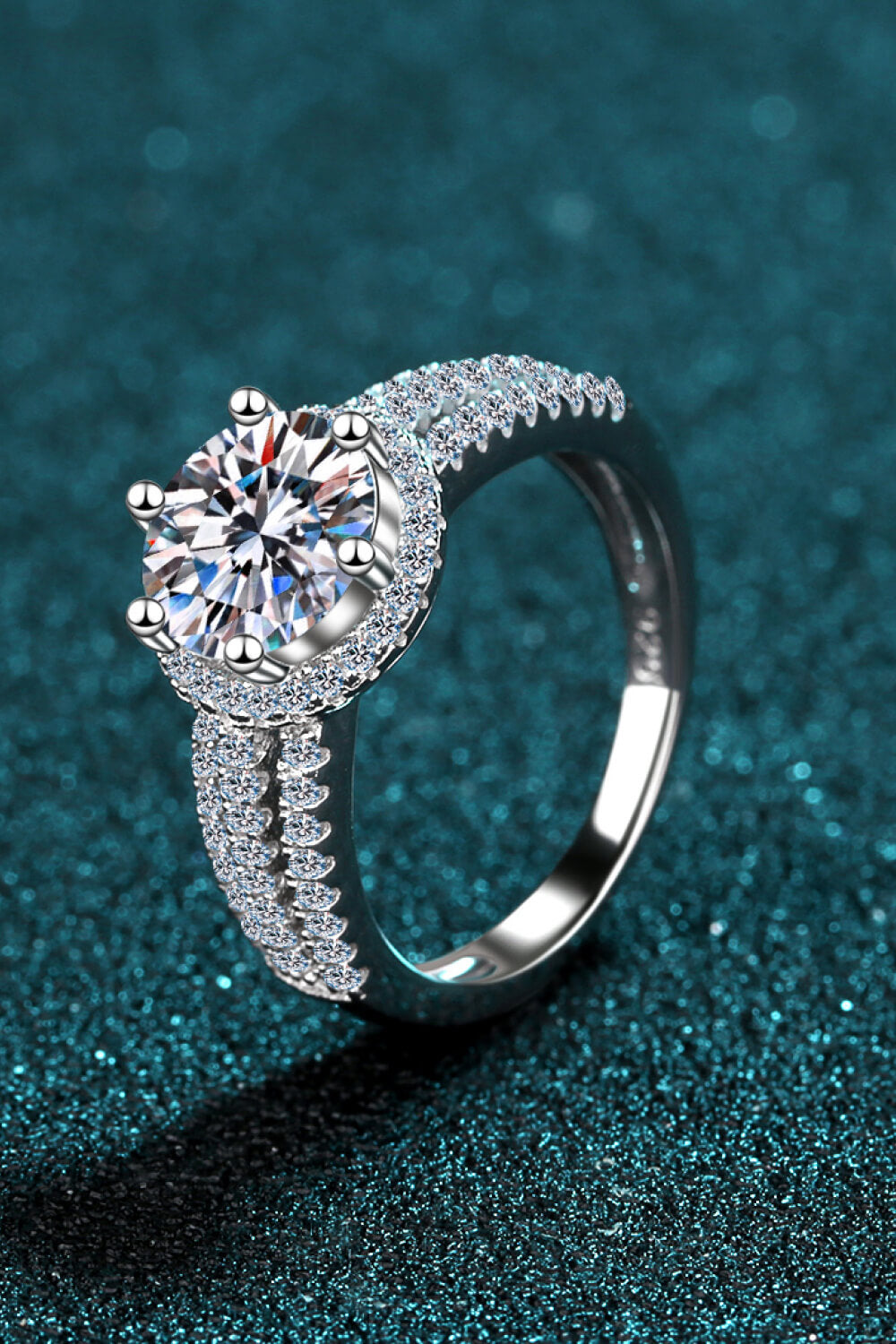 2 Carat Moissanite Ring